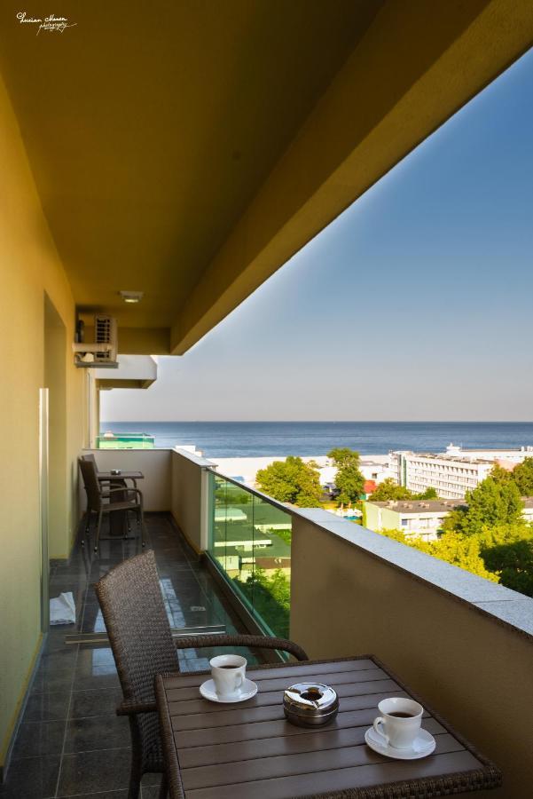 Apartment Ayan Moonlight Mamaia